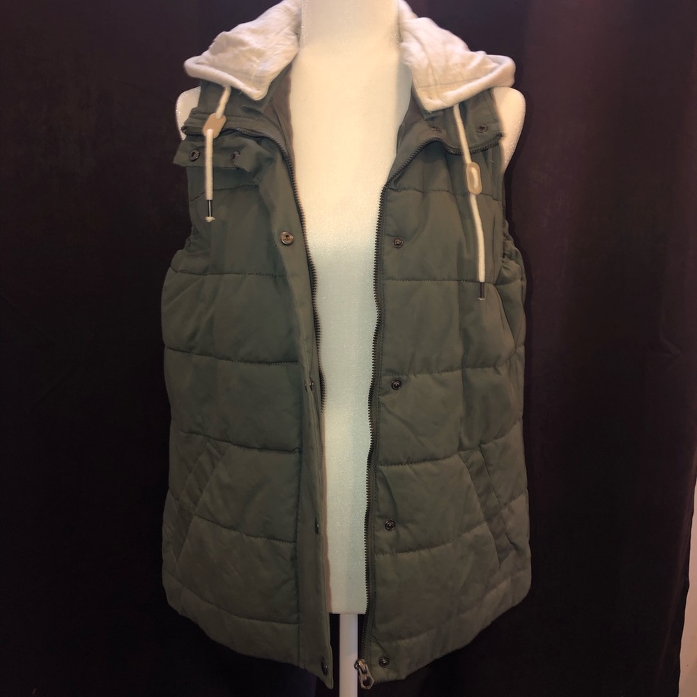 Cotton puffer Vest with Hood